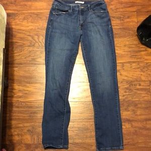 Levi jeans size 12 mid rise skinny